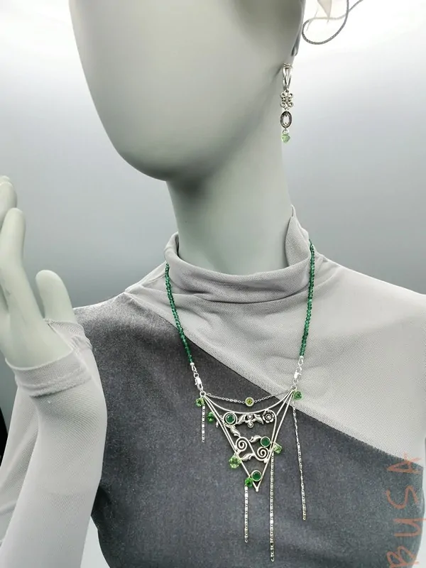 Náhrdelník Trojúhelník green